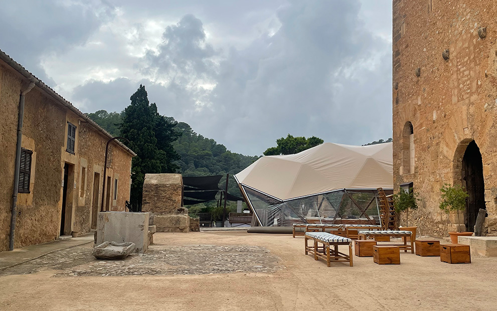 ruskin outdoor tent for events 2